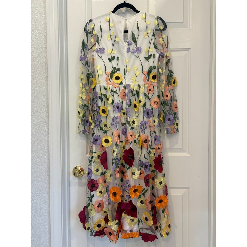 Lulus Impressive Blossom White 3D Floral Embroidered Midi Dress NEW Small 4-6 - Picture 3 of 5